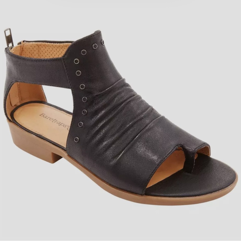 Baretraps Sarena Toe Loop Shootie Women’s Size 8, Black New without tags or box.